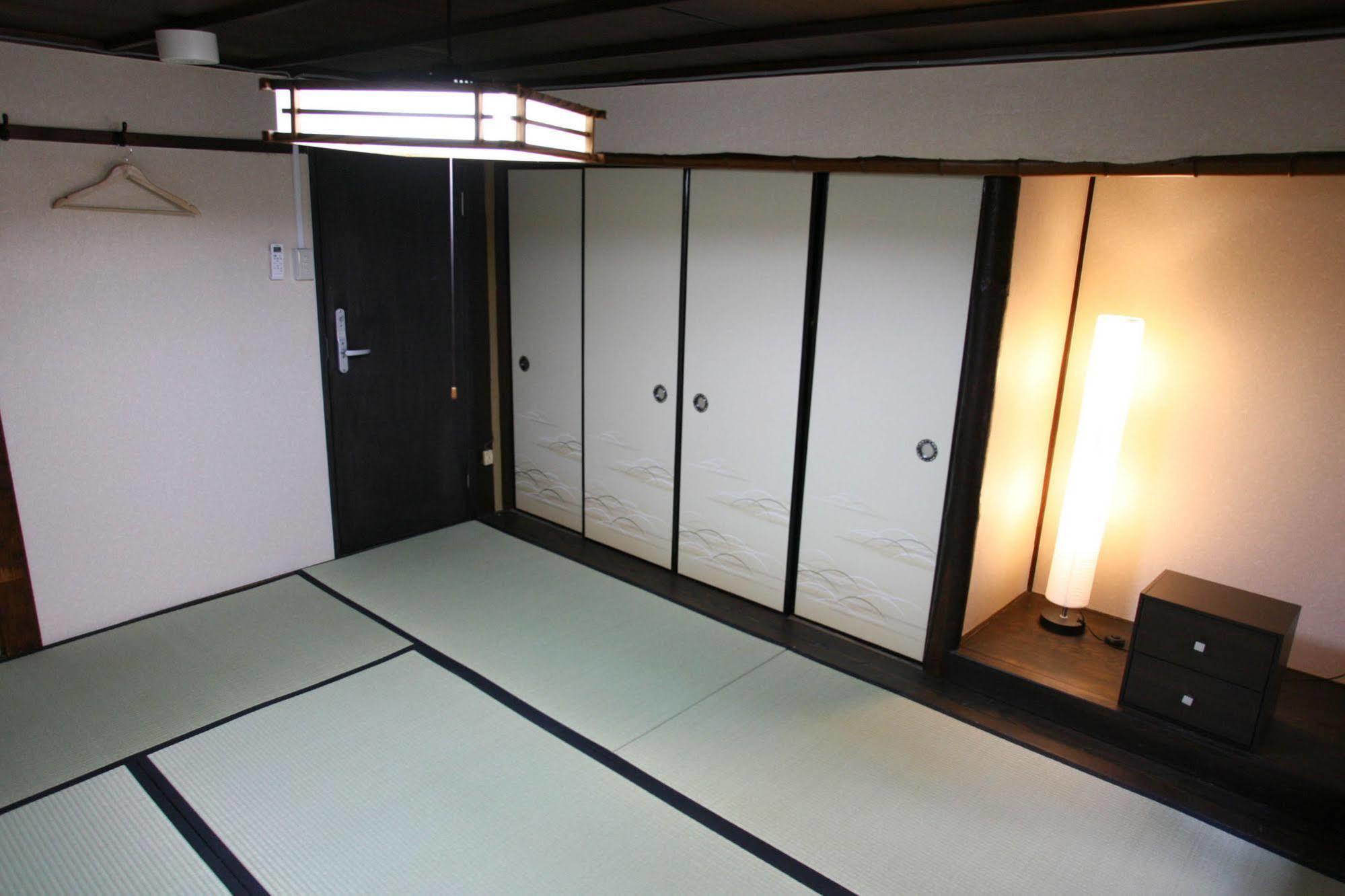 Guesthouse Omotenashi Kyoto Bagian luar foto