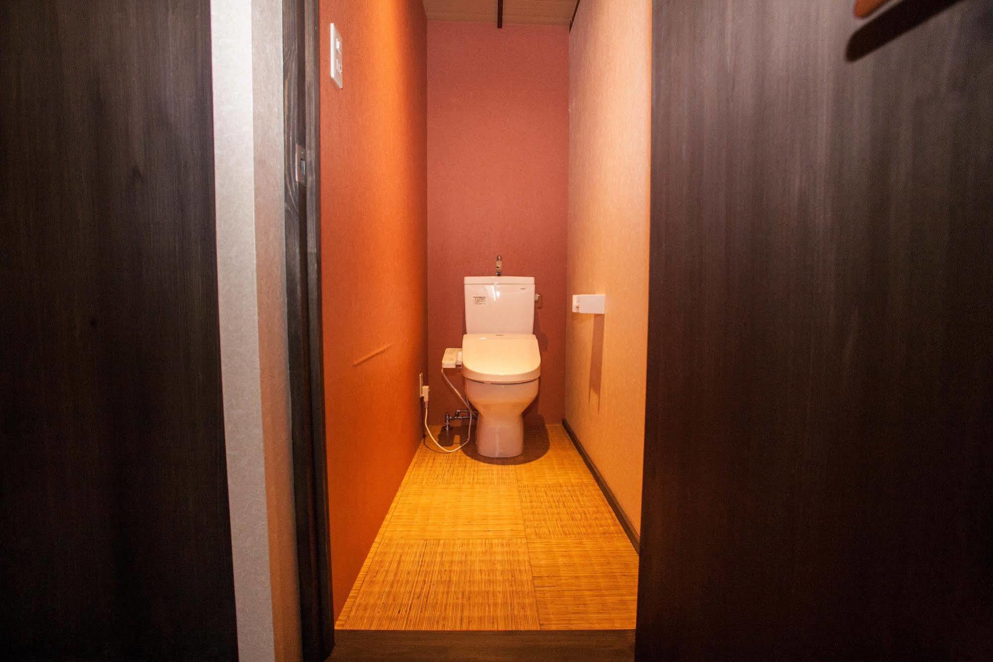 Guesthouse Omotenashi Kyoto Bagian luar foto